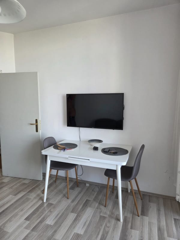 55m² Апартамент в ж.к. Христо Смирненски, София — снимка 3