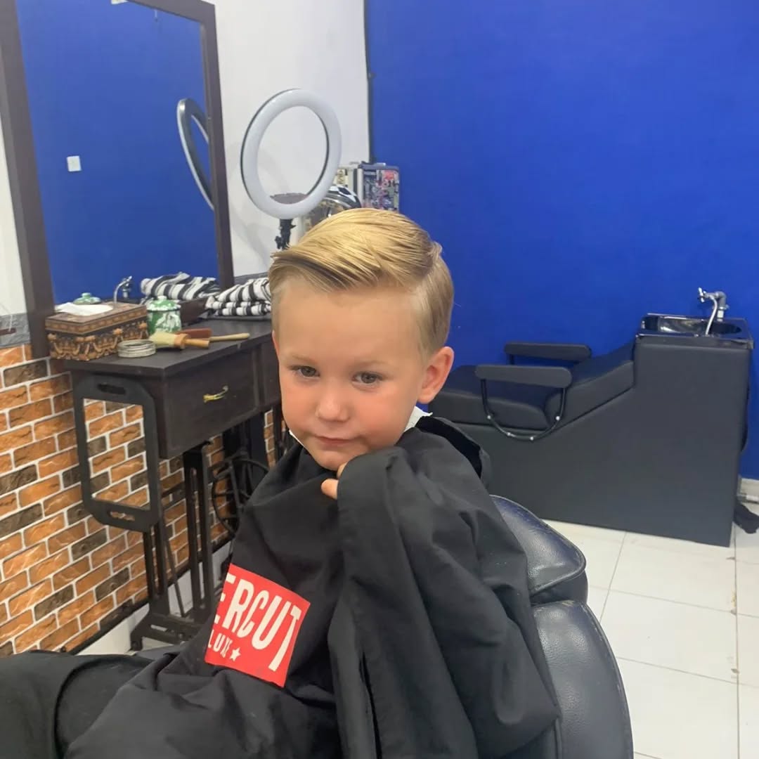 Classic haircut side profile Bali