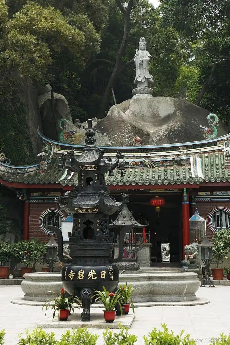 日光岩