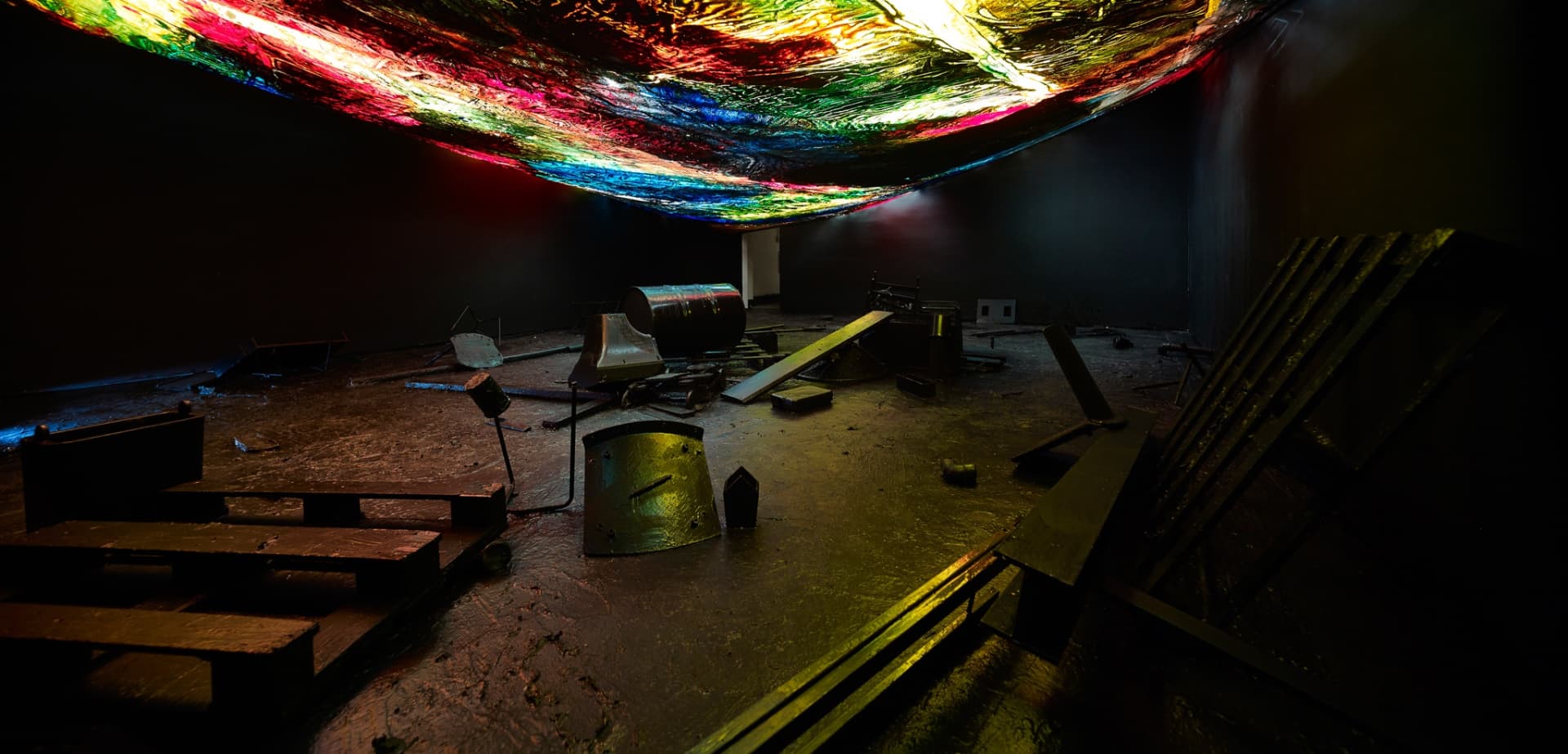 Hugo Canoilas, Lava-grotto, 2016