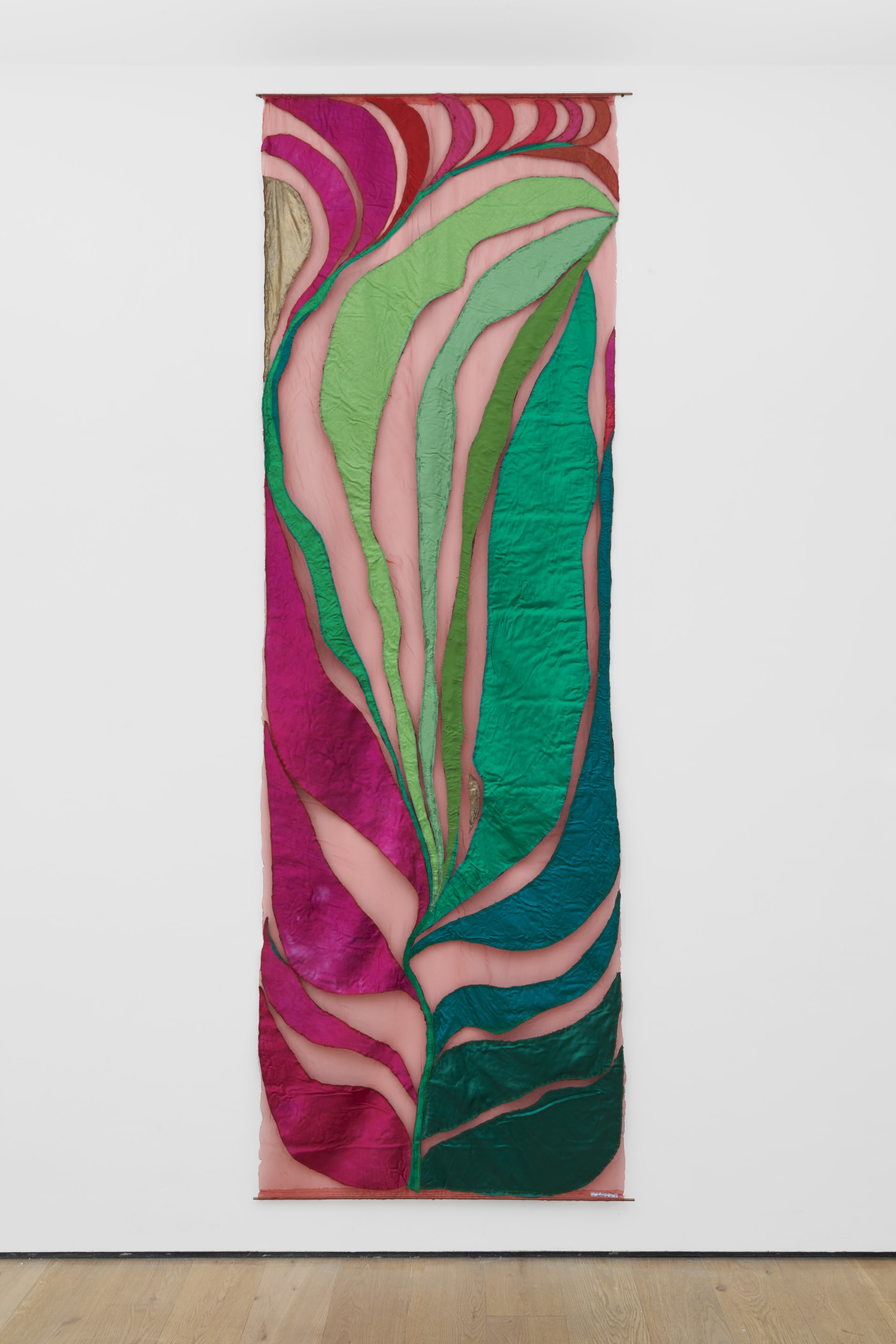 A wall based sculpture by Barbara Levittoux-Świderska