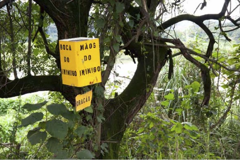 Hugo Canoilas, Margens (Enemy’s eyes | Enemy’s mouth | Enemy’s hands | Enemy’s Feet | Prayer), 2012