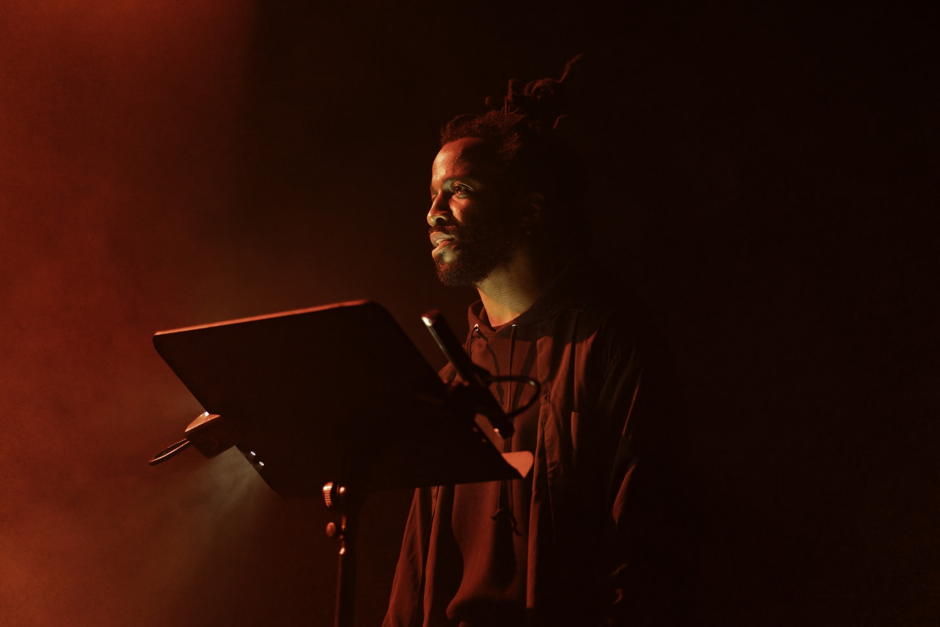 Simeon Barclay performing at the ICA