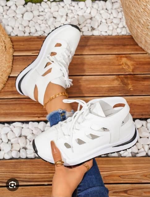 Hollow Casual Women’s Sneakers