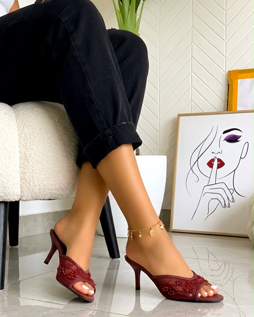 Mesh Slip-on Kitten Heels