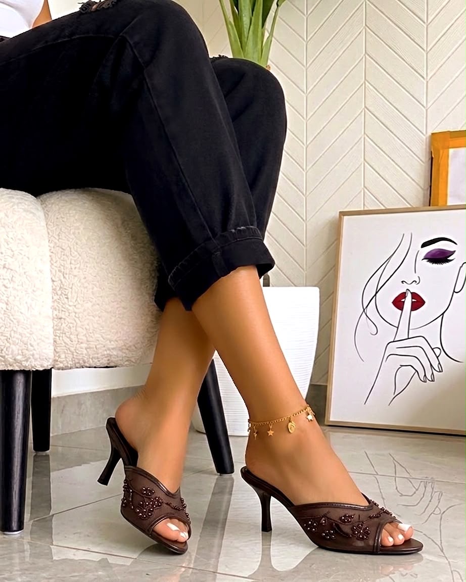 Mesh Slip-on Kitten Heels