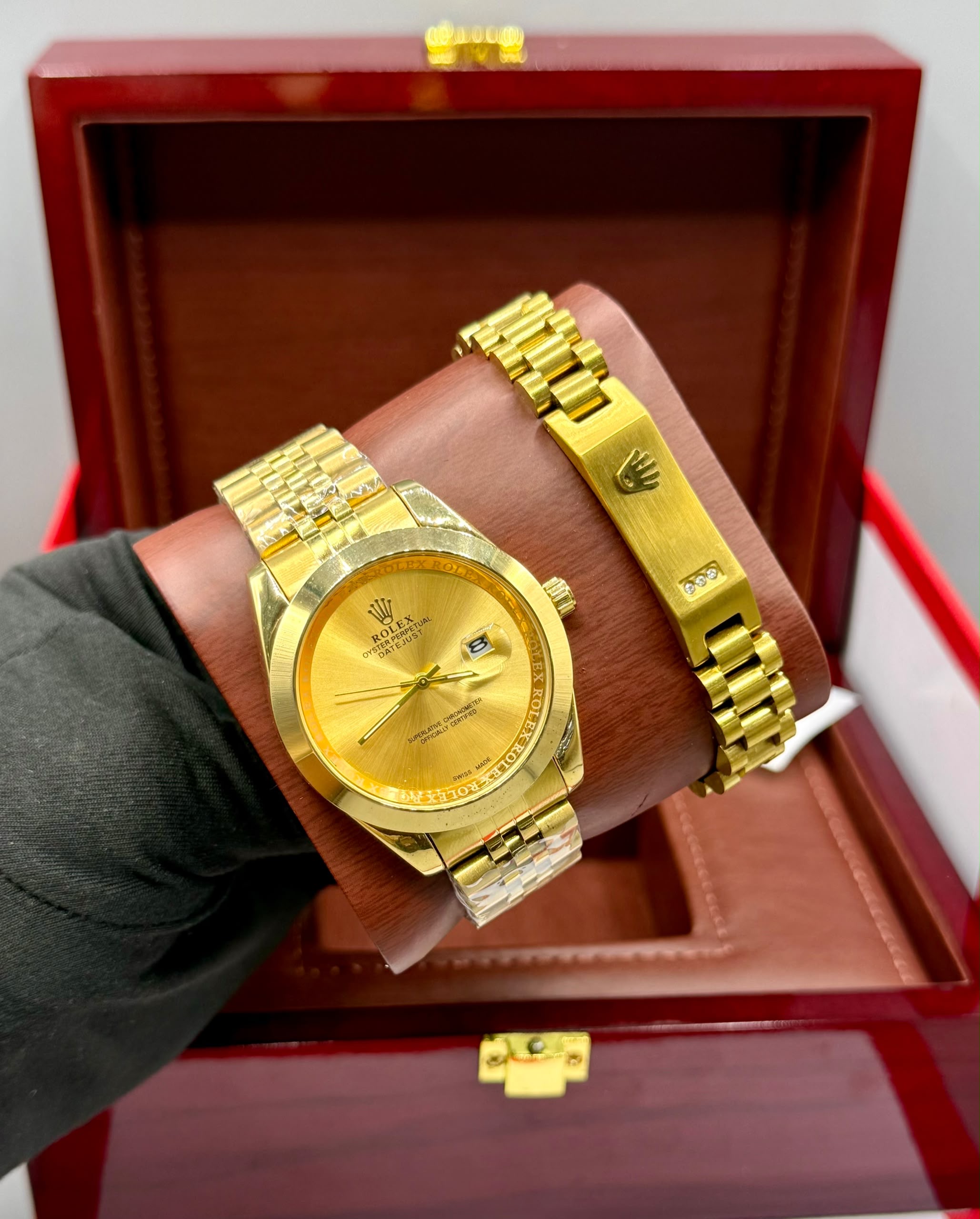Rolex Brand: Watch Set with Bracelet