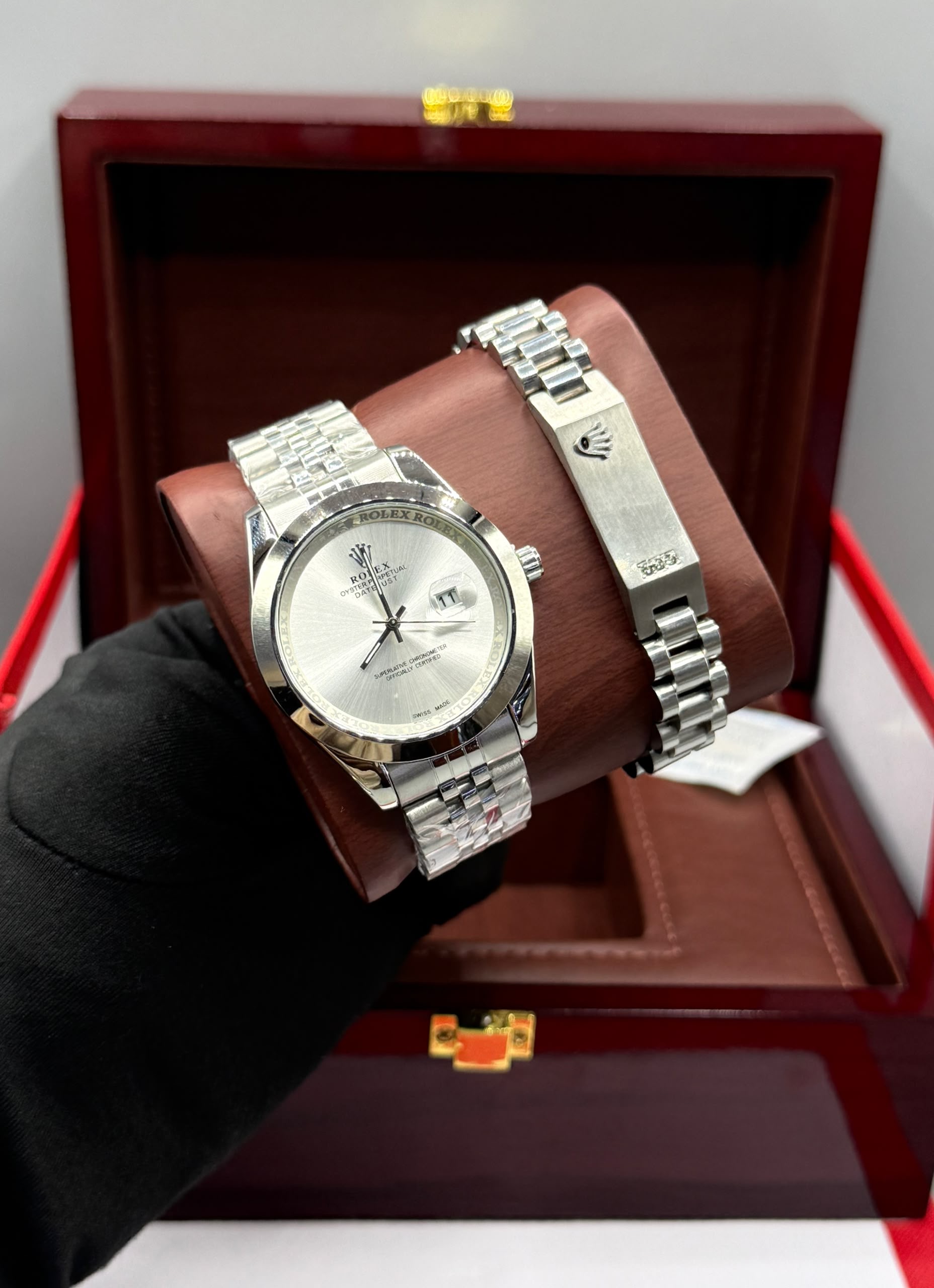 Rolex Brand: Watch Set with Bracelet
