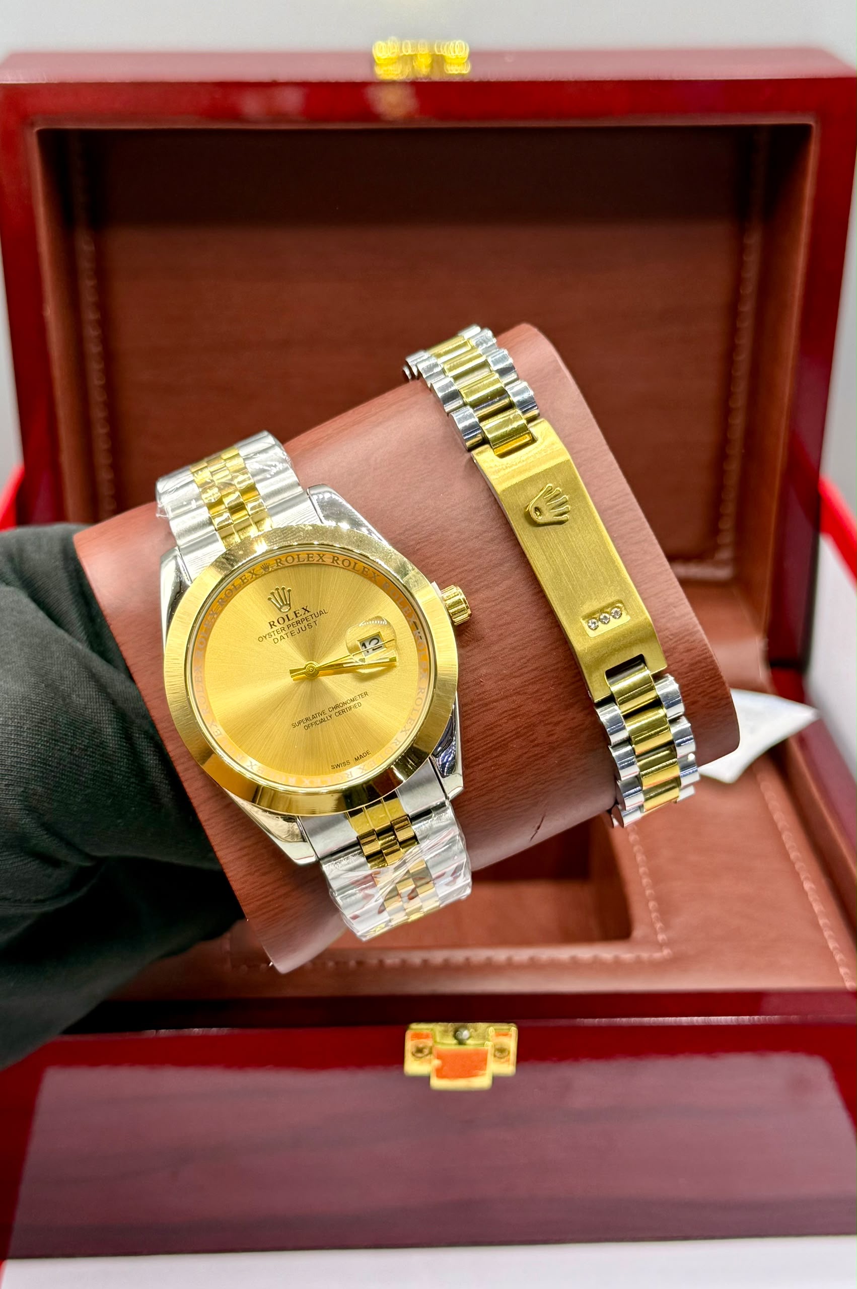 Rolex Brand: Watch Set with Bracelet