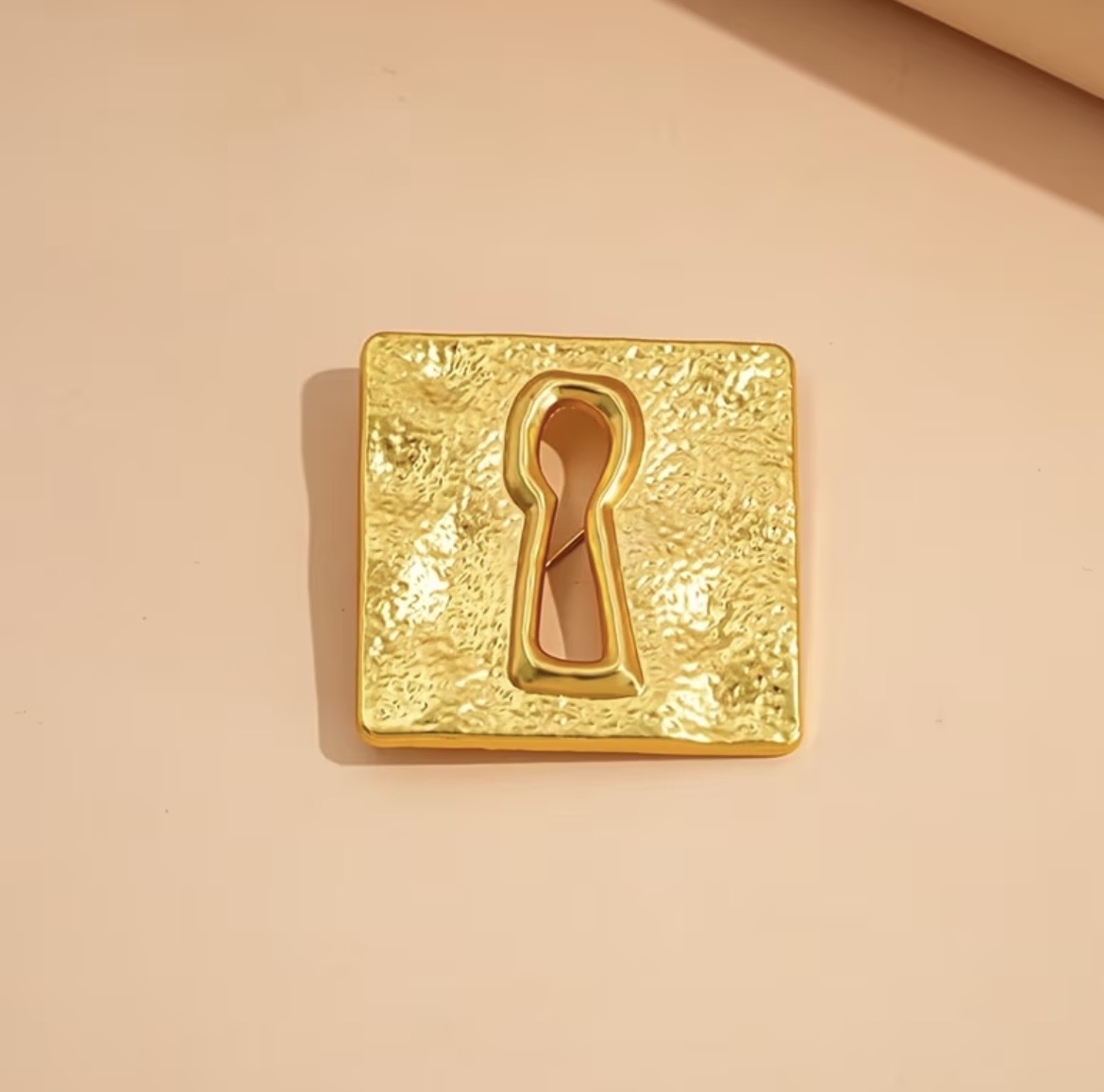 Exaggerated KeyHole Brooch
