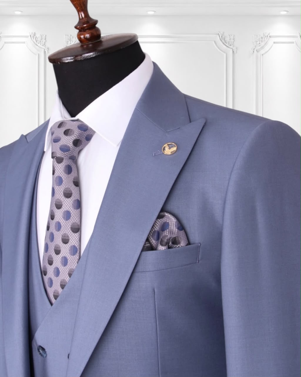 Daro Brand: 3 piece Suit