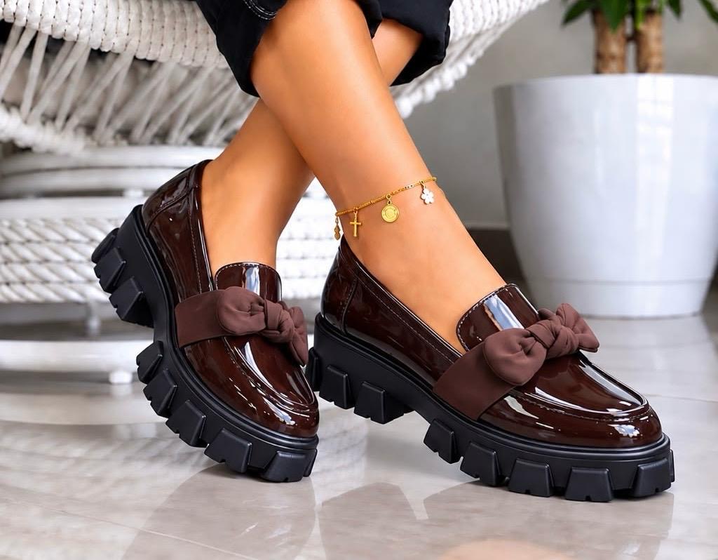 Brooks Style Chunky Shoes