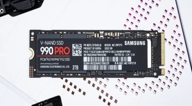 Non-functioning counterfeit Samsung 990 Pro SSDs are circulating in Europe — Despite convincing packaging, blue PCB easily gives away the dupe