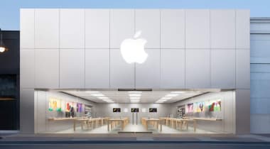 Apple's chief chip architect for the last decade has reportedly talked to CEO Tim Cook about leaving