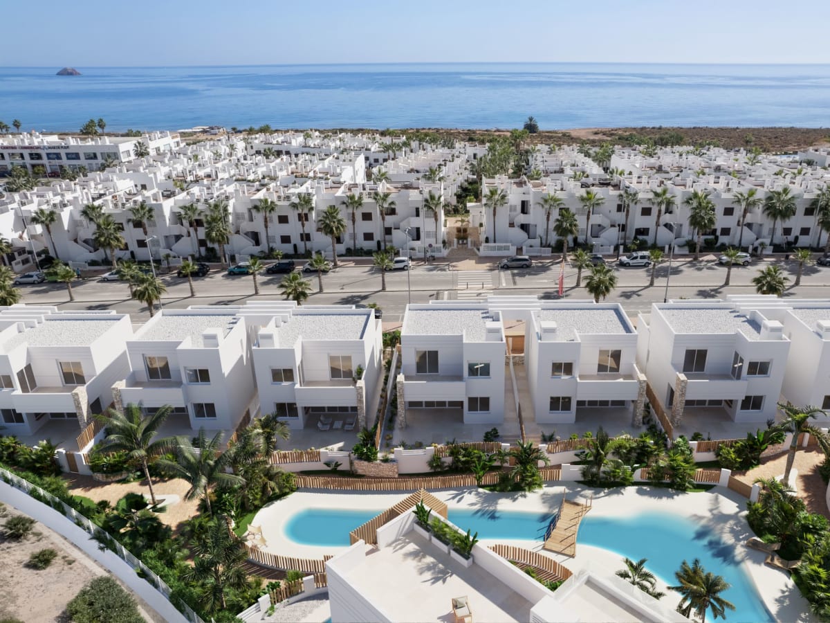 3-Bed Villa in San Juan de los Terreros - Image 1