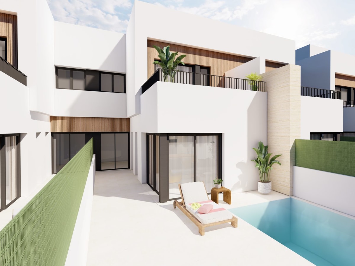 3-Bed Villa in Santiago de la Ribera - Image 1