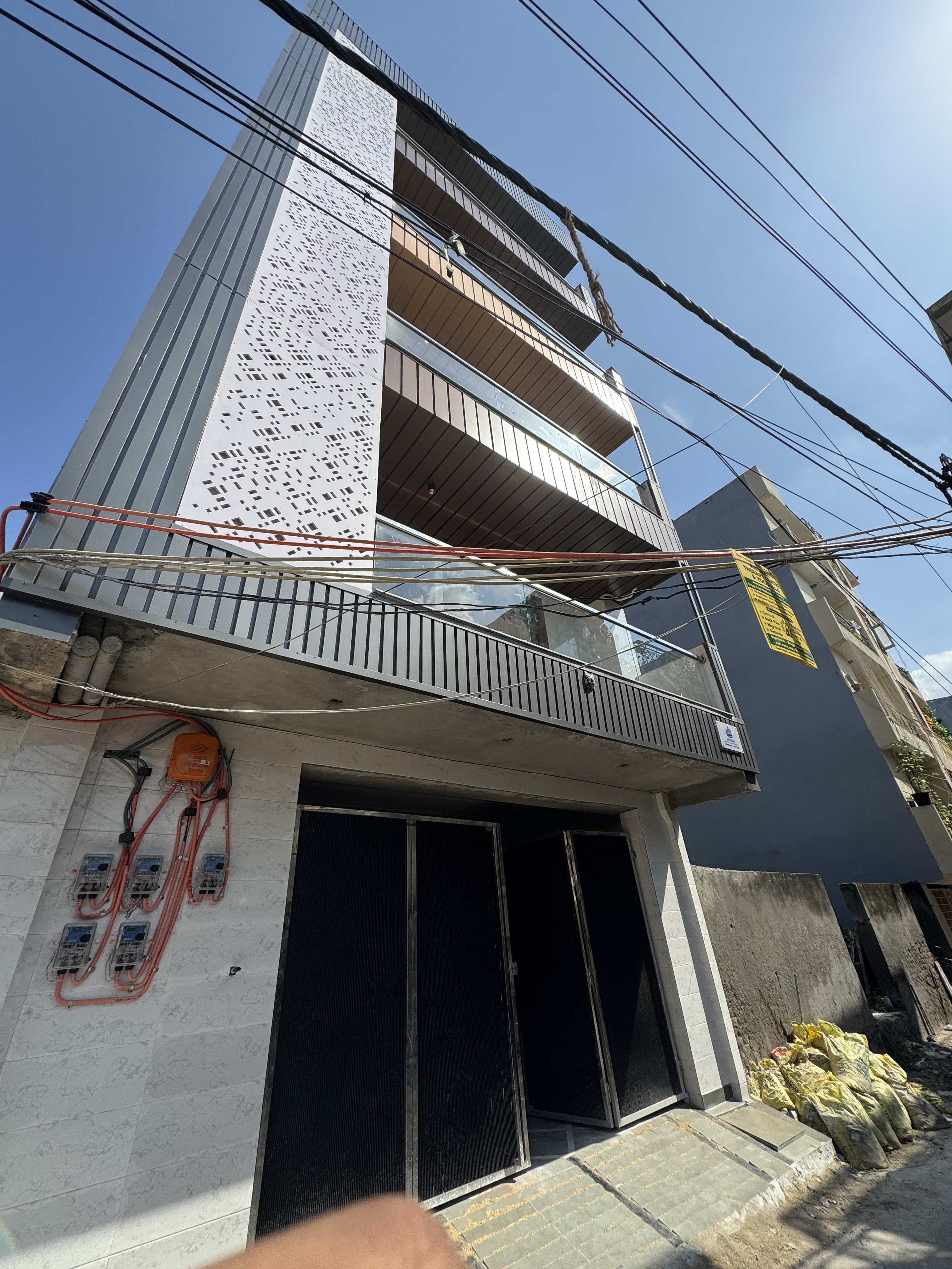 3 BHK Flat | 125 Gaj | Pochanpur, New Delhi