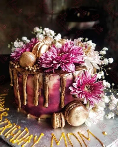 Minimal Floral Walima Cake Rawalpindi