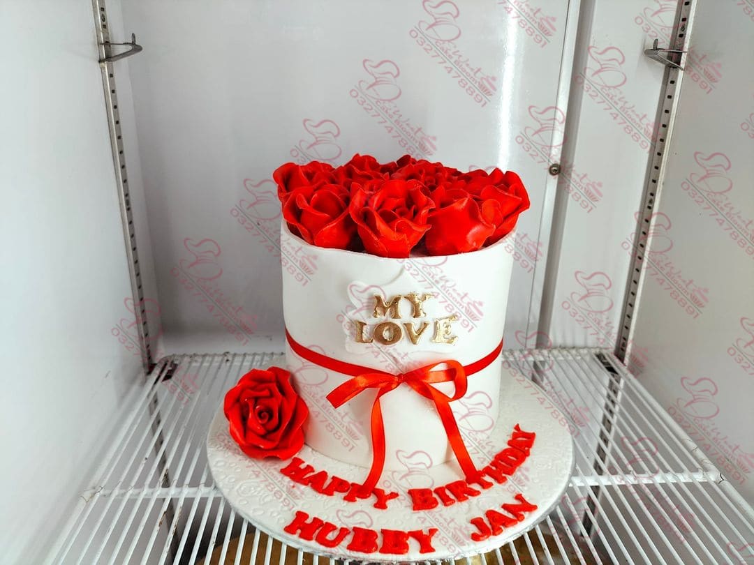 Box of Roses Couple Celebration Cake Faisalabad