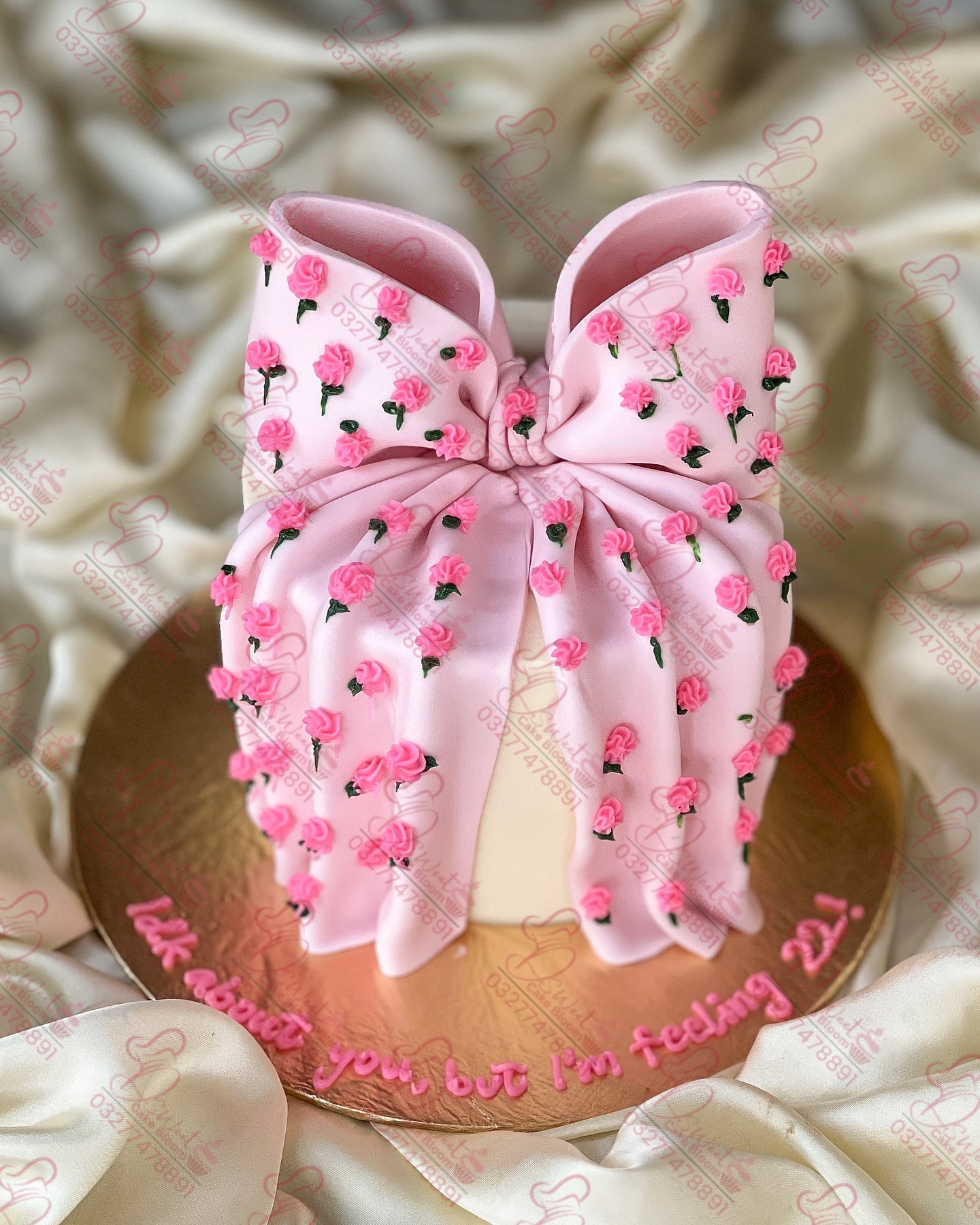 Custom Pink Bow Cake in Rawalpindi