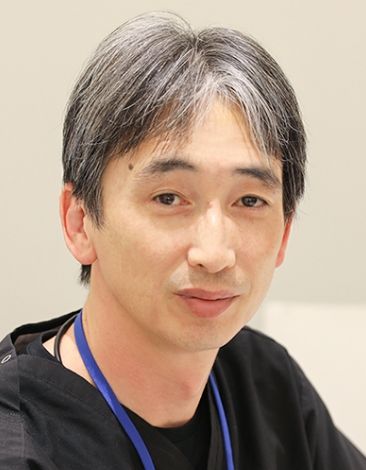安積 瑞博