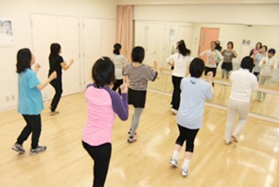 運動療法<br>
マタニティビクス・マタニティヨガ