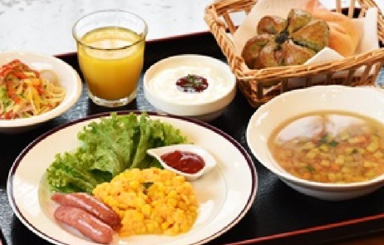朝食