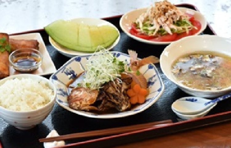 夕食