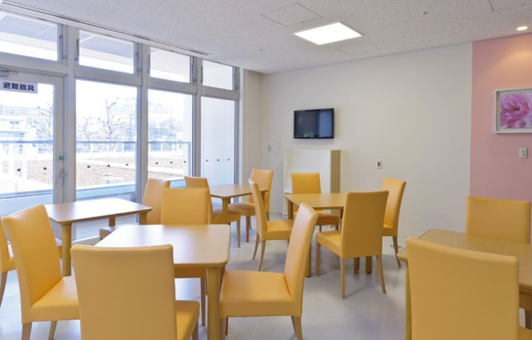 産科病棟｜デイコーナー