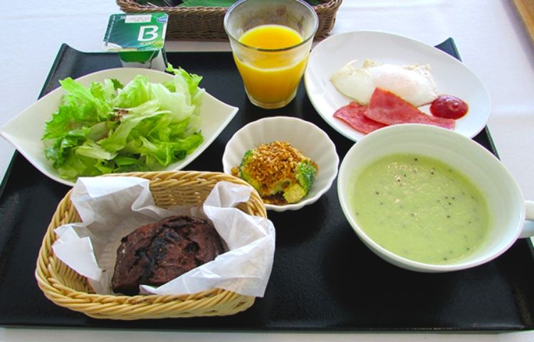 朝食