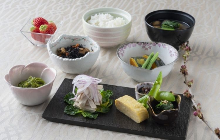 朝食