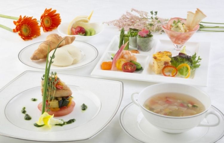 昼食
