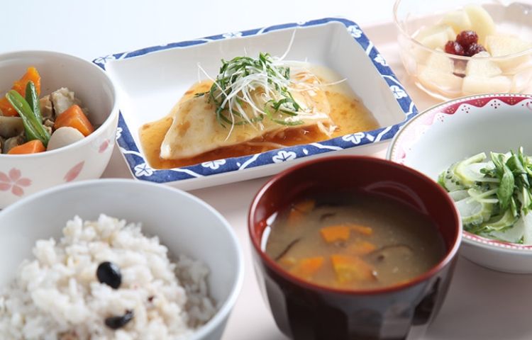 夕食