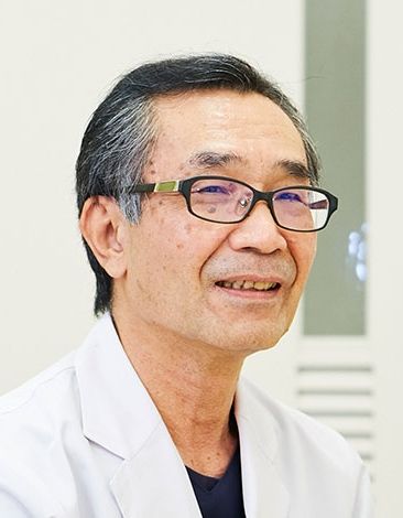 新里 康尚