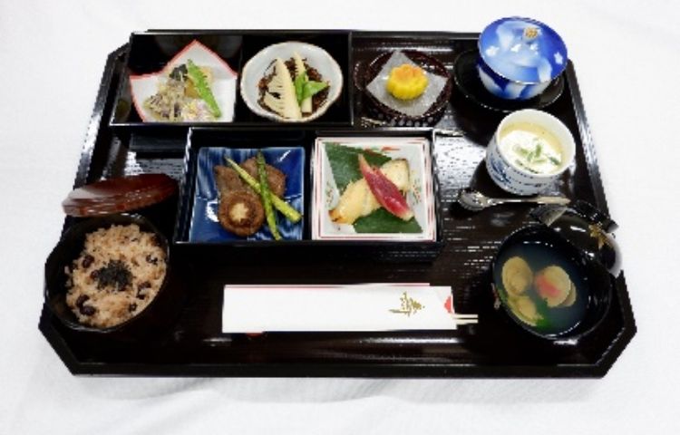 お祝い膳（和食）