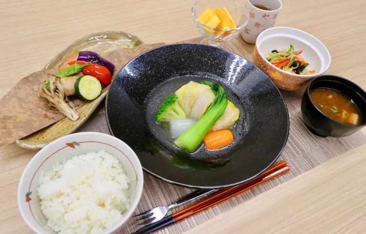 昼食