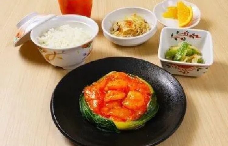 夕食｜エビチリソース炒め