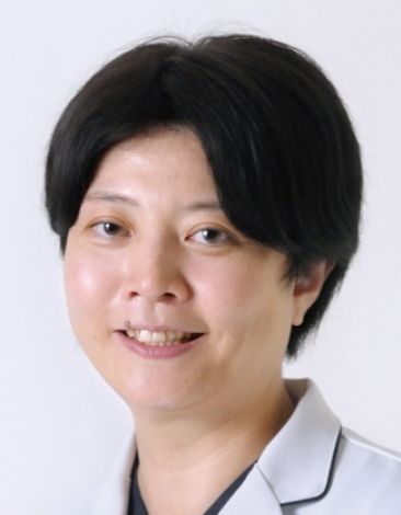 信田 絢美