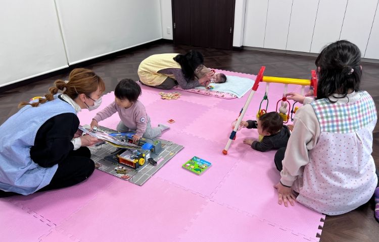 院内託児