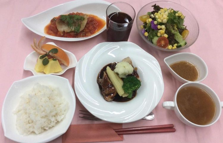 夕食