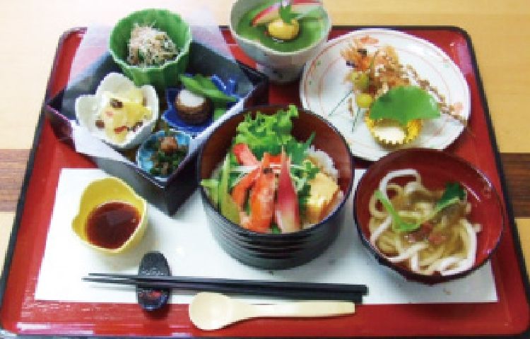 お食事