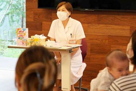 育児の仕方と離乳食教室