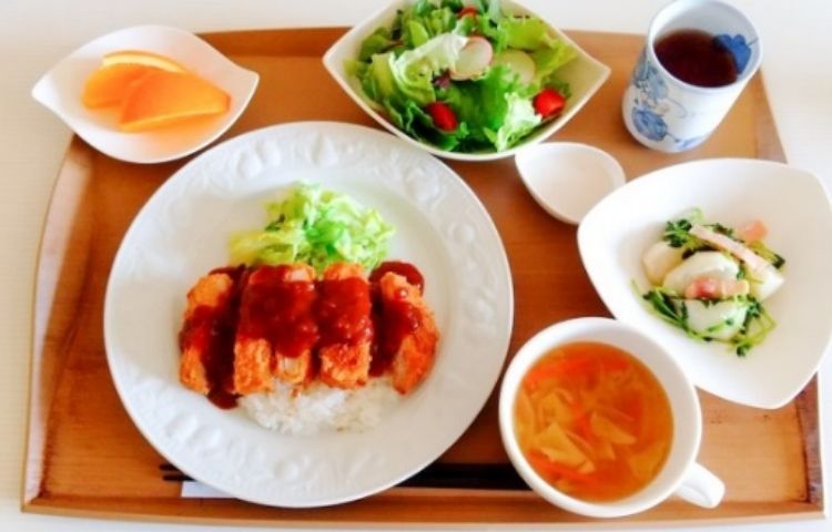 昼食