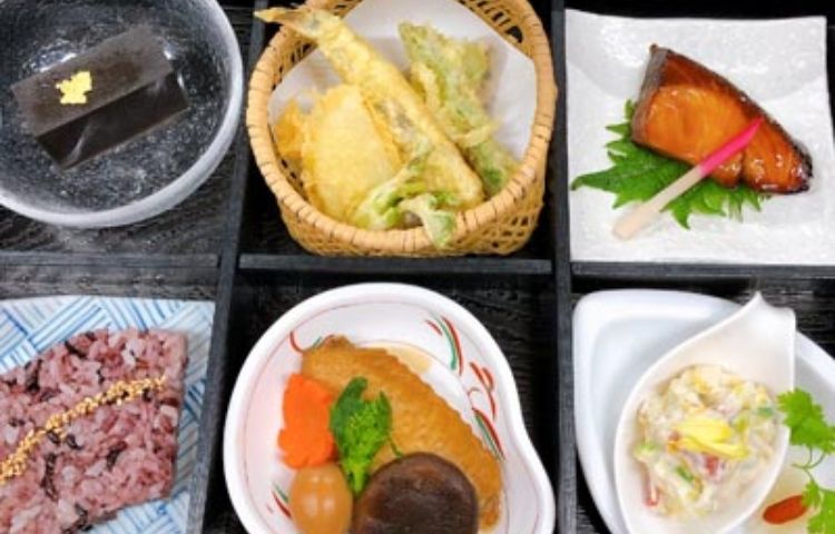 松花堂弁当2