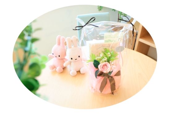 サプライズカード付ダイパーケーキ