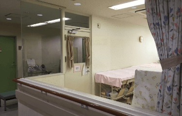 新生児室