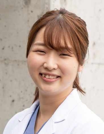 白岩 彩