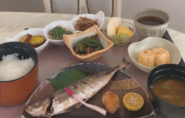 和朝食
