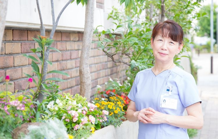 【特別顧問・教育担当】 上澤 悦子