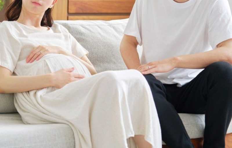 イライラする妊婦